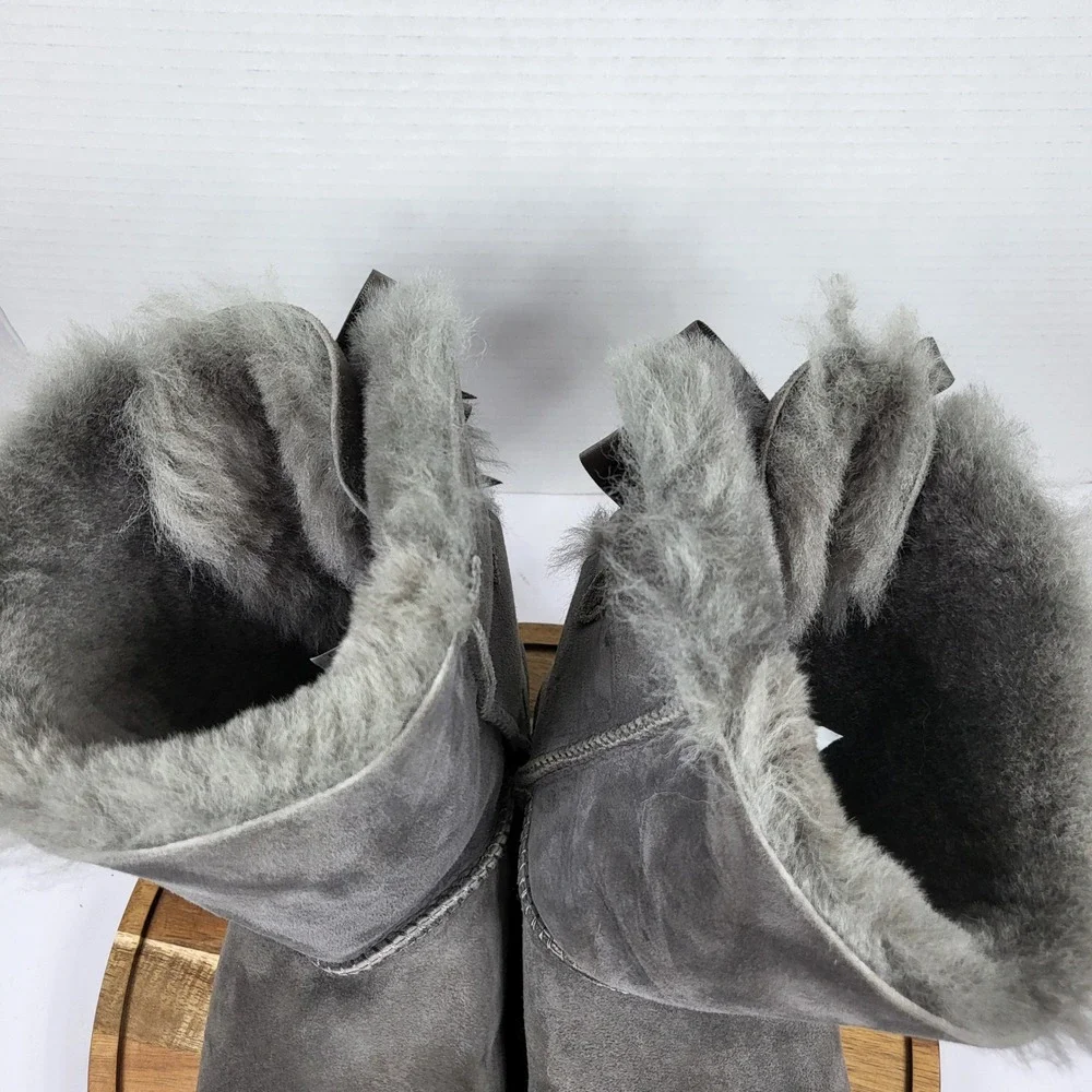 UGG Bailey Bow II Boots Women 9 Grey Excellent Suede Sheepskin 1002954